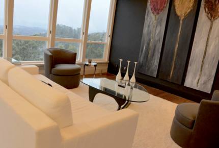 Spectacular Montclair Hills Panoramic Views!