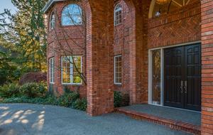 Breathtaking Ocean View Castle Like Home - Edmonds, Washington