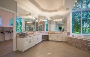 Breathtaking Ocean View Castle Like Home - Edmonds, Washington