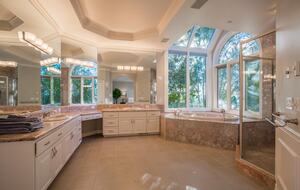 Breathtaking Ocean View Castle Like Home - Edmonds, Washington