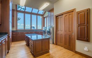 Breathtaking Ocean View Castle Like Home - Edmonds, Washington