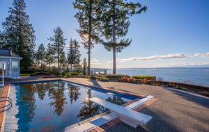 Breathtaking Ocean View Castle Like Home - Edmonds, Washington