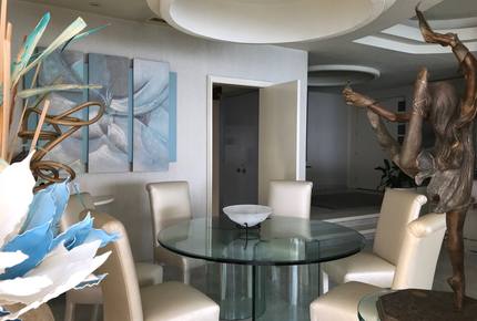 Magnificent Acapulco Beachfront Penthouse with Amazing View