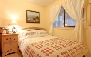 Cozy Tahoe Vista Cabin - Kings Beach, California