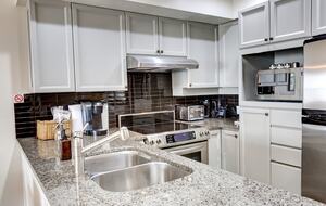 3 Bedroom Townhouse in Whistler Upper Village - Whistler, Canada