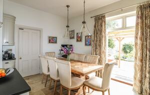 The Coach House - Burton Le Coggles, United Kingdom