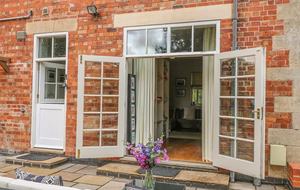 The Coach House - Burton Le Coggles, United Kingdom