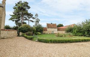The Coach House - Burton Le Coggles, United Kingdom