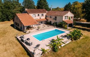 Lonzaygues - Rives, France