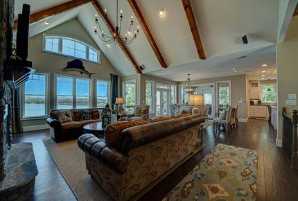 Lakeside Landing
