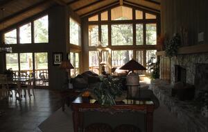 SKI OR GOLF IN THE MAGICAL FOREST - Flagstaff, Arizona