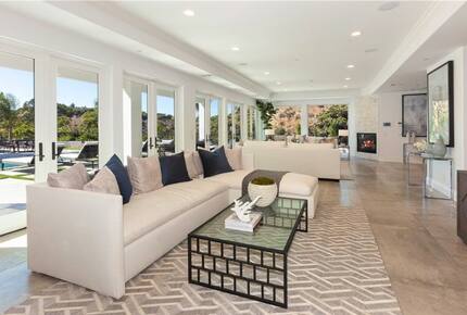 Beverly Hills Stunner