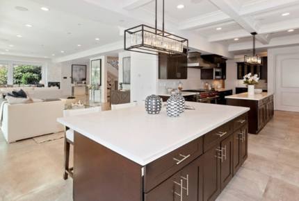 Beverly Hills Stunner