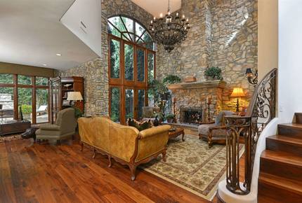 Luxury Tuscan La Jolla Townhouse