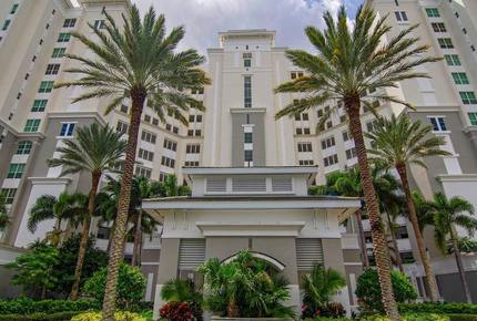The Dunes - Awesome View & Resort Style Vacation - Naples, Florida