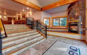 Trails End 406 - Ski-In/Ski-Out - Breckenridge, Colorado