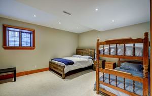 Lake of Bays Cottage - Baysville, Canada