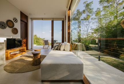 Selong Selo Elevated Villa