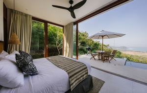 Selong Selo Elevated Villa - Selong Belanak, Indonesia