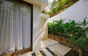 Selong Selo Elevated Villa - Selong Belanak, Indonesia