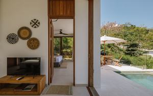 Selong Selo Elevated Villa - Selong Belanak, Indonesia