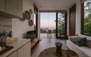 Selong Selo Elevated Villa - Selong Belanak, Indonesia