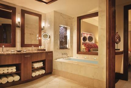 Luxury Studio at The Reef Atlantis