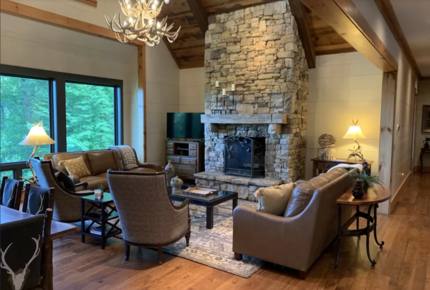 Balsam Mountain Getaway - Many Luxe Amenities and Arnold Palmer Signature Course!
