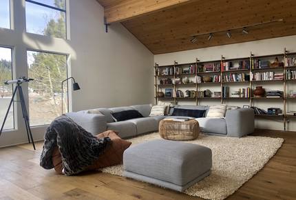 Mammoth Lakes Modern Luxury Home - Steps from the main chair lift!