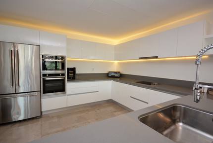 New and Modern Luxury 3 Bedroom Villa