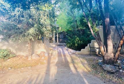 Sister Casita - Bohemian and Dog-Friendly! - Taos, New Mexico