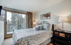 Trails End 406 - Ski-In/Ski-Out - Breckenridge, Colorado