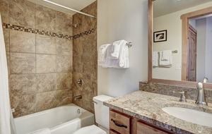 Trails End 406 - Ski-In/Ski-Out - Breckenridge, Colorado