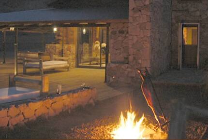 ARGENTINIAN MOUNTAIN REFUGE WITH 5 PRIVATE VINEYARDS