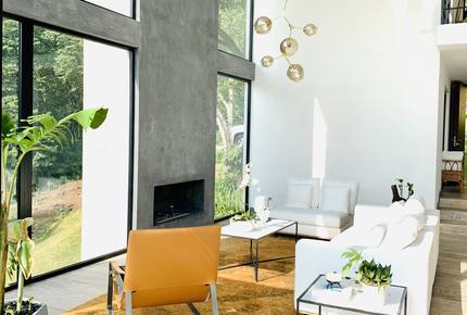 Luxe Architectural Retreat