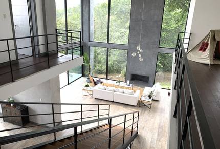 Luxe Architectural Retreat