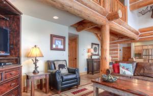 Mountainside Ski-in/Ski-out Luxury Cabin - Big Sky, Montana