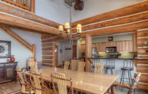 Mountainside Ski-in/Ski-out Luxury Cabin - Big Sky, Montana