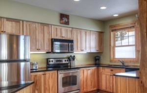 Mountainside Ski-in/Ski-out Luxury Cabin - Big Sky, Montana