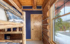 Mountainside Ski-in/Ski-out Luxury Cabin - Big Sky, Montana