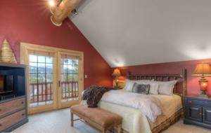 Mountainside Ski-in/Ski-out Luxury Cabin - Big Sky, Montana