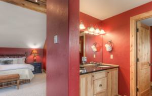 Mountainside Ski-in/Ski-out Luxury Cabin - Big Sky, Montana