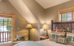 Mountainside Ski-in/Ski-out Luxury Cabin - Big Sky, Montana