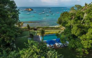 Fully Staffed Oceanfront Beach Estate - Nusa Lembongan, Indonesia