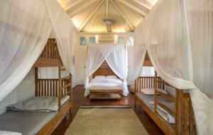 Fully Staffed Oceanfront Beach Estate - Nusa Lembongan, Indonesia