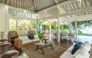 Fully Staffed Oceanfront Beach Estate - Nusa Lembongan, Indonesia