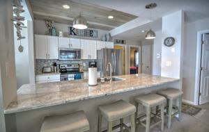 Lake of the Ozarks Waterfront Retreat - Lake Ozark, Missouri