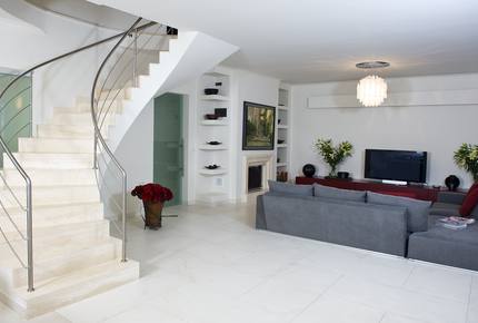 Villa Ana