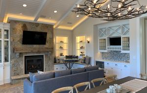 Heart of Napa Valley Luxury Home and Guest House - Walk to French Laundry and Countless Tasting Rooms! - Yountville, California