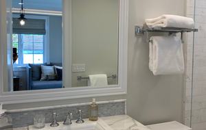 Heart of Napa Valley Luxury Home and Guest House - Walk to French Laundry and Countless Tasting Rooms! - Yountville, California